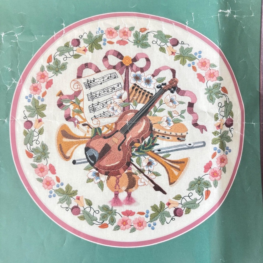 Dimensions Beautiful Music Crewel Kit 1426 Violin Floral Wool Vintage 1990s